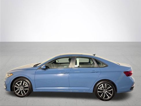 New 2026 Volkswagen Jetta SE image 9