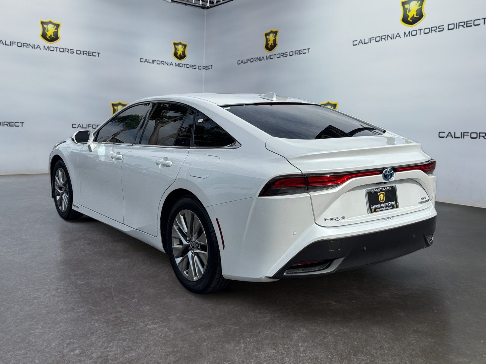 Used 2021 Toyota Mirai w/ Advanced Technology Package RWD image 3
