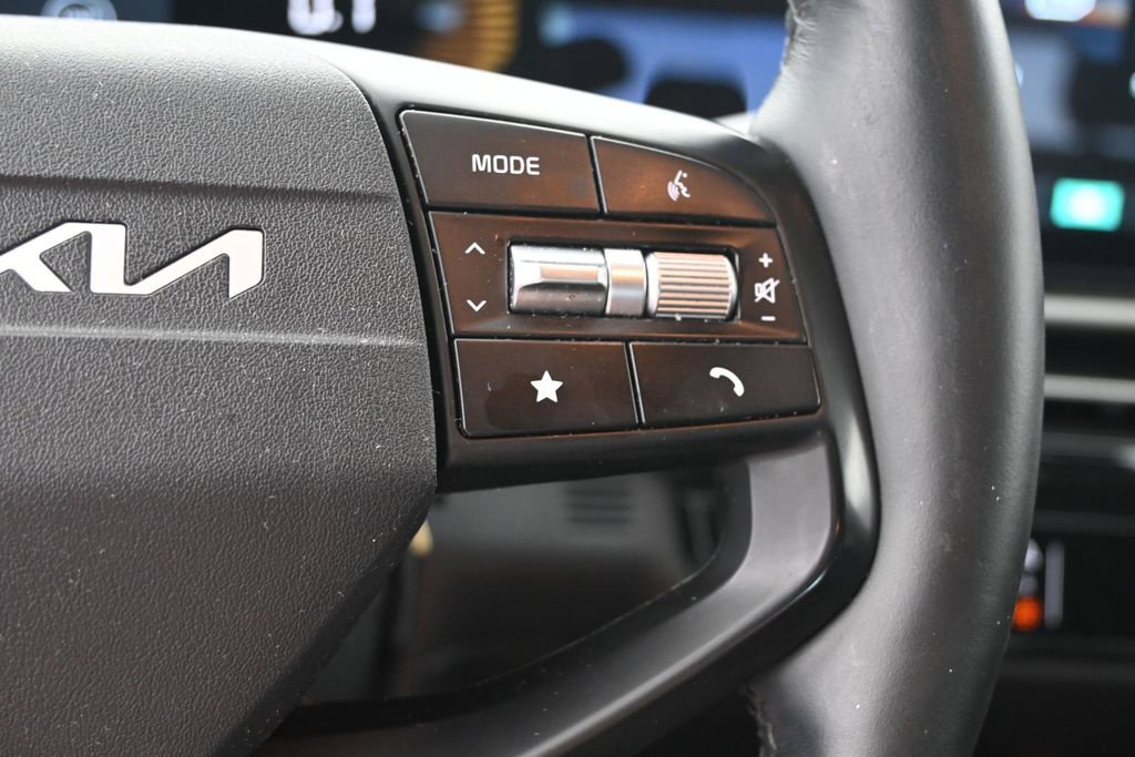 Used 2026 Kia Sportage LX FWD image 30