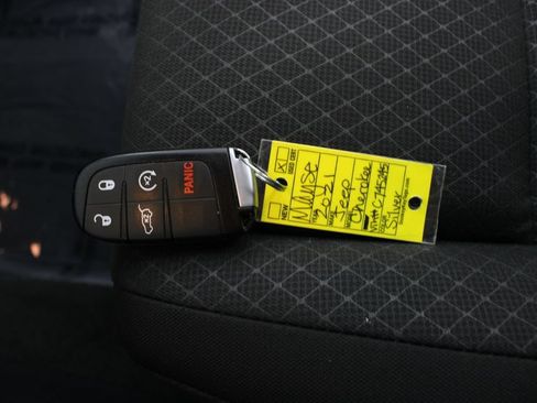 Used 2021 Jeep Grand Cherokee Freedom Edition AWD/4WD image 7