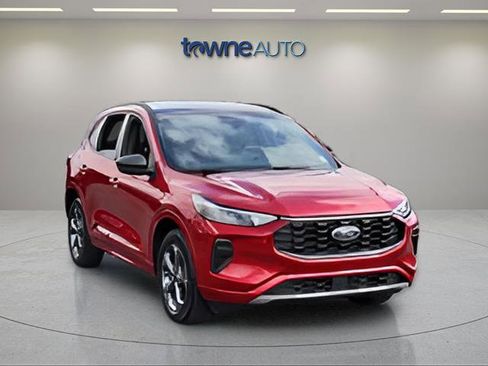 Used 2024 Ford Escape ST-Line w/ Tech Pack #1 AWD/4WD image 7