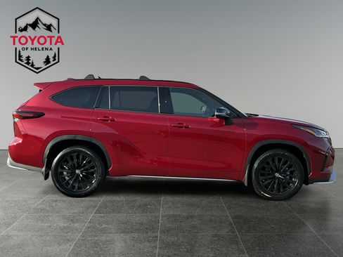 New 2026 Toyota Highlander XSE image 6