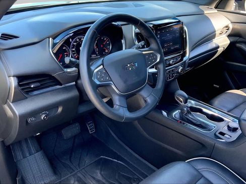 Used 2023 Chevrolet Traverse Premier w/ Redline Edition FWD image 18
