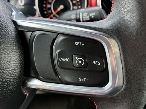Used 2023 Jeep Gladiator Rubicon w/ LED Lighting Group AWD/4WD image 15