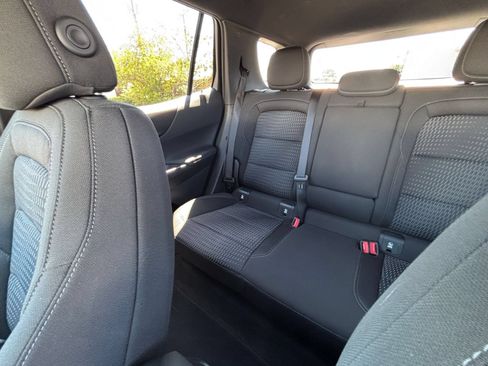 Used 2025 Chevrolet Equinox LT FWD image 35