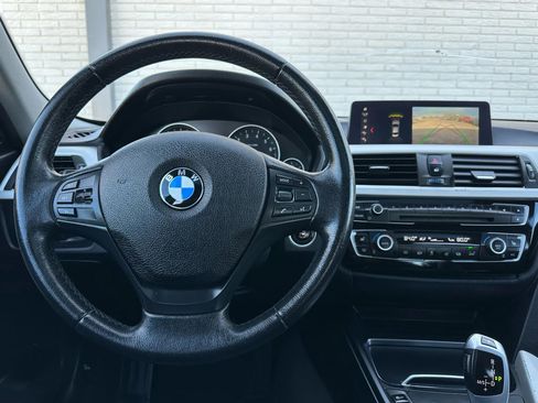 Used 2018 BMW 320i xDrive Sedan image 26