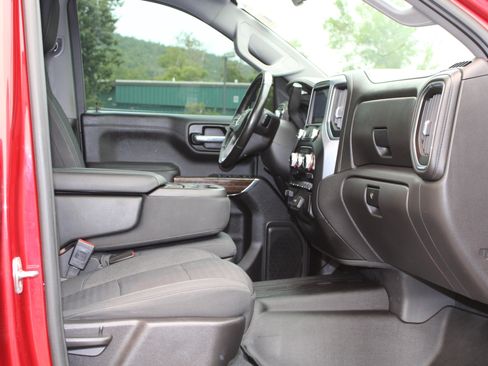 Used 2021 GMC Sierra 1500 Elevation w/ LPO, Elevation Black Package AWD/4WD image 12