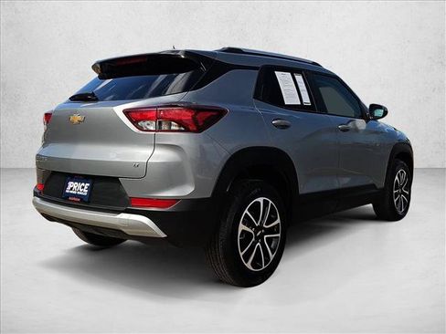 Used 2025 Chevrolet TrailBlazer LT AWD/4WD image 5