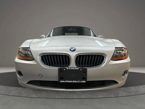 Used 2003 BMW Z4 2.5i image 3