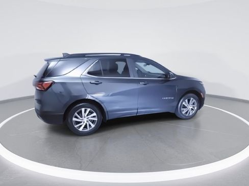 Used 2023 Chevrolet Equinox LT AWD/4WD image 2