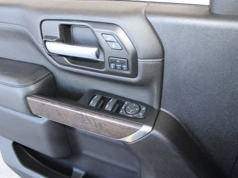 Used 2022 GMC Sierra 2500 Denali w/ Denali Ultimate Package image 27