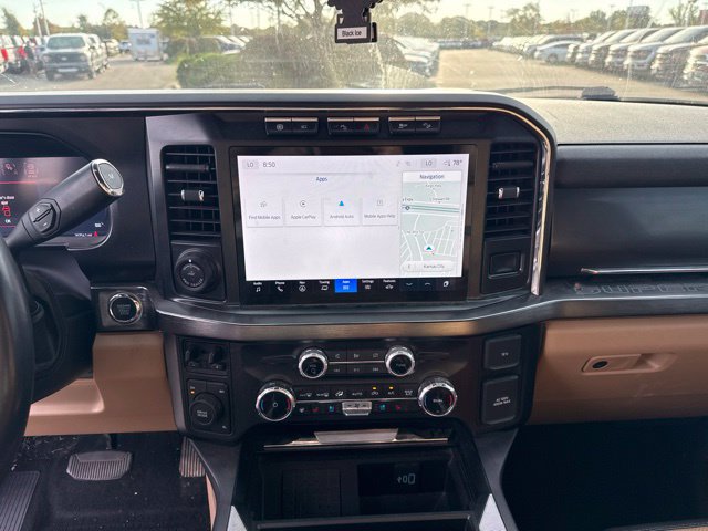 Used 2024 Ford F350 Lariat w/ Lariat Ultimate Package AWD/4WD image 17