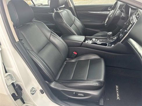 Used 2023 Nissan Maxima SL image 24