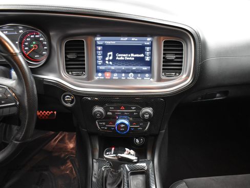 Used 2019 Dodge Charger Scat Pack w/ Dynamics Package image 18