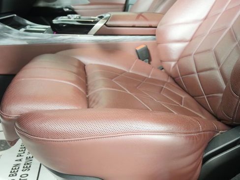 Certified 2023 BMW 740i image 8