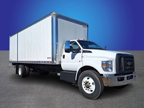 Used 2023 Ford F650 2WD Regular Cab Super Duty image 3