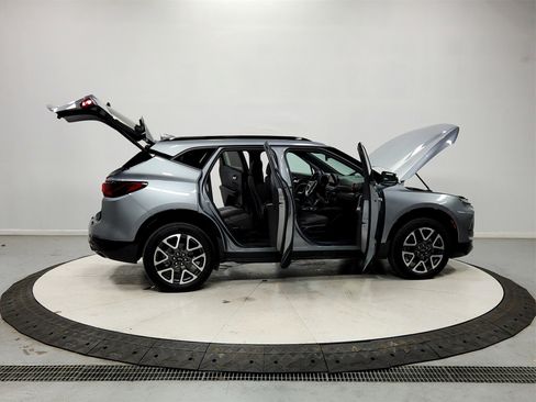 Used 2025 Chevrolet Blazer RS image 16