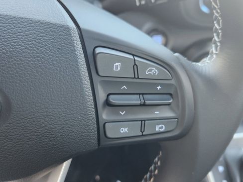 New 2026 Hyundai Venue SEL FWD image 13