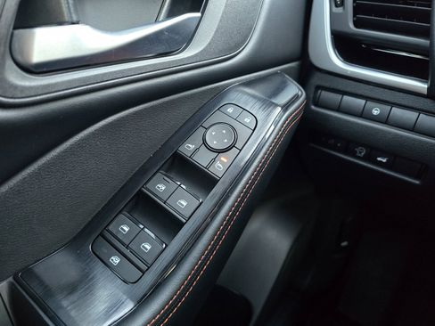 Certified 2025 Nissan Rogue SV image 22