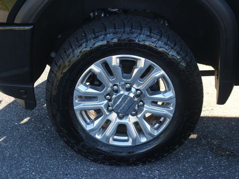 Used 2023 GMC Sierra 2500 Denali w/ Denali Ultimate Package image 44