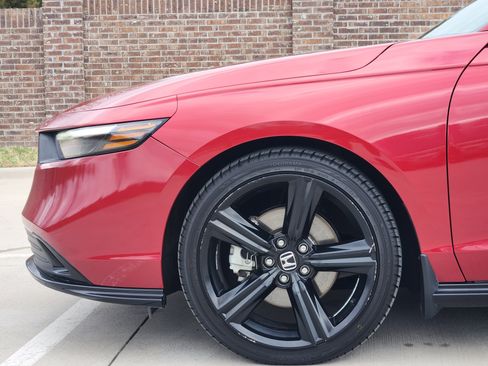 Used 2023 Honda Accord Sport image 10