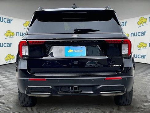 Used 2025 Ford Explorer ST-Line w/ ST-Line Street Pack AWD/4WD image 5