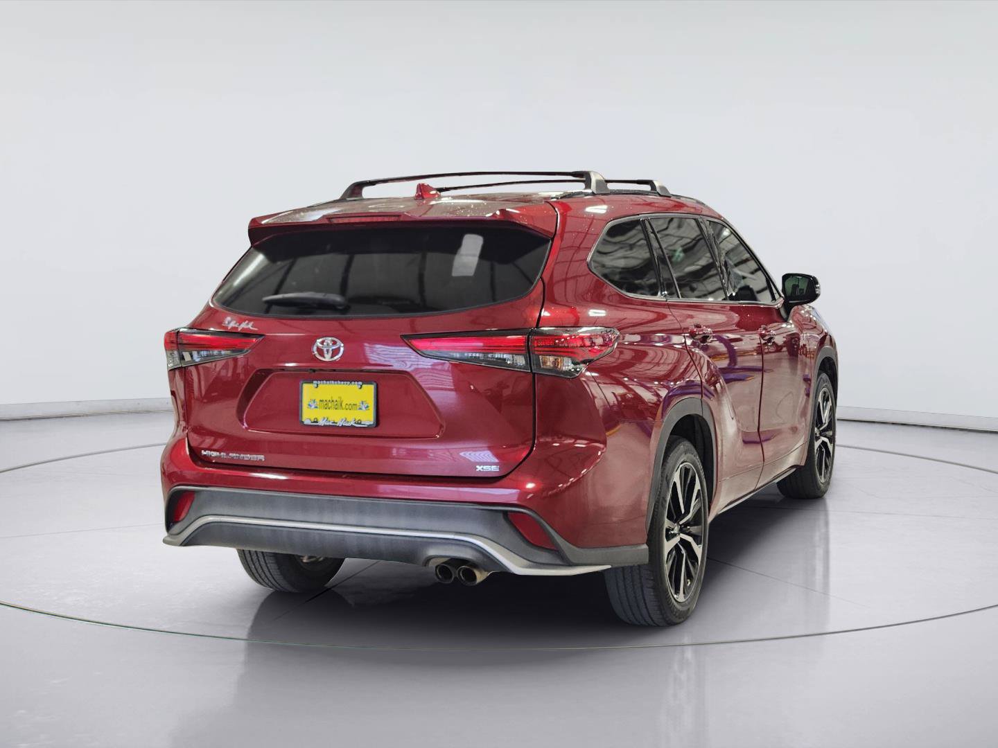 Used 2021 Toyota Highlander XSE FWD image 5