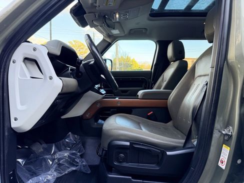 Used 2020 Land Rover Defender 110 S image 25