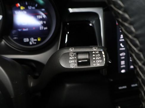 Used 2019 Porsche Macan AWD/4WD image 26