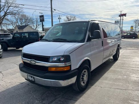 Used 2014 Chevrolet Express 3500 LT w/ LT Preferred Equipment Group image 4