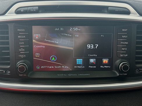 Used 2016 Kia Sorento SX w/ SXL Technology Package AWD/4WD image 15