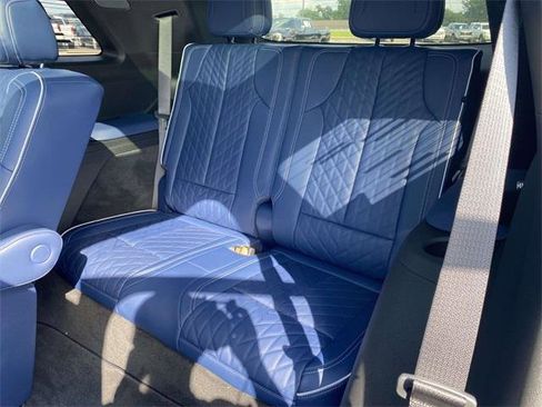 New 2026 Cadillac Vistiq Premium Luxury image 25