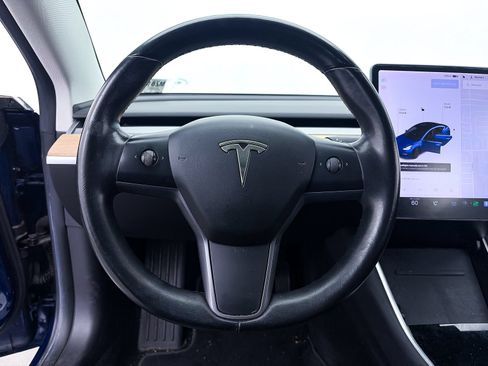 Used 2018 Tesla Model 3 Long Range RWD image 21