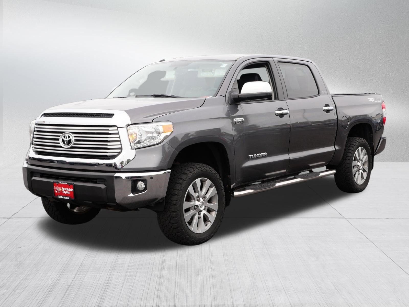 Used 2015 Toyota Tundra Limited w/ Limited Premium Package AWD/4WD image 3