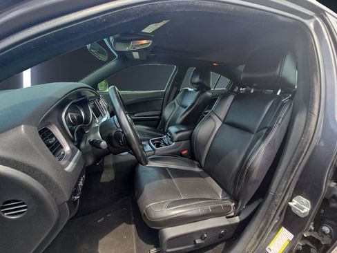 Used 2021 Dodge Charger SXT w/ Leather Interior Group RWD image 9
