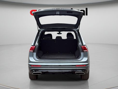 Used 2021 Volkswagen Tiguan SE R-Line AWD/4WD image 23