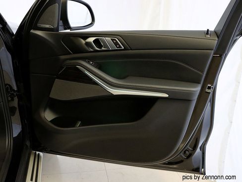 Certified 2025 BMW X5 xDrive40i w/ Premium Package image 34