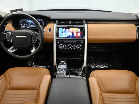 Used 2018 Land Rover Discovery HSE Luxury AWD/4WD image 3