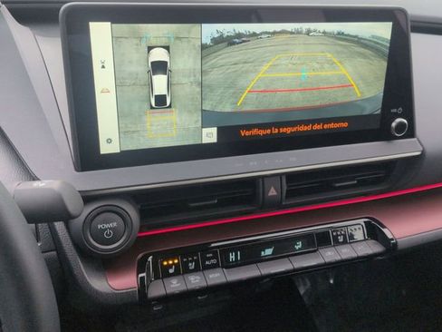 Certified 2025 Toyota Prius Plug-In Hybrid image 21