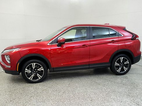 Used 2025 Mitsubishi Eclipse Cross SE AWD/4WD image 2