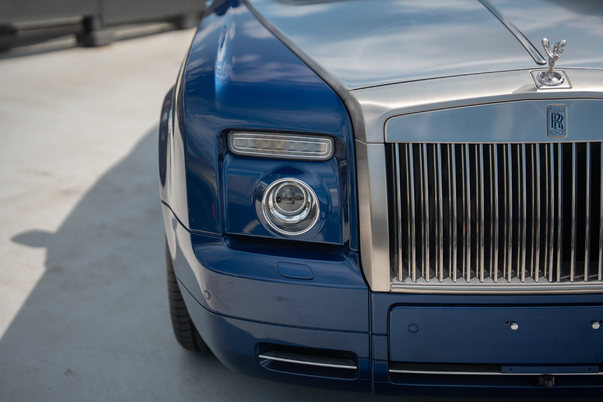 Used 2011 Rolls-Royce Phantom Drophead Coupe RWD image 7