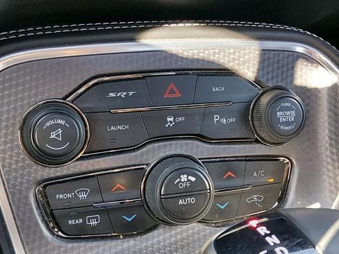 Used 2016 Dodge Challenger SRT Hellcat image 20