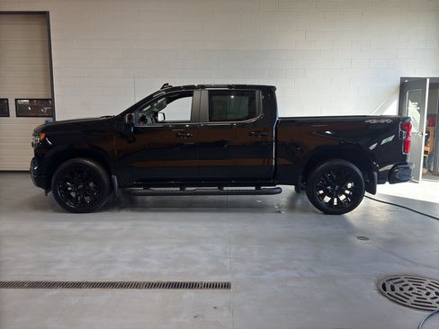 Used 2024 Chevrolet Silverado 1500 RST w/ Rally Edition AWD/4WD image 2