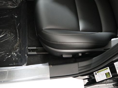 New 2026 MAZDA MAZDA3 2.5 S Sedan w/ Preferred Pkg image 19