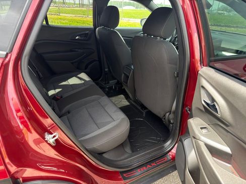 Used 2024 Chevrolet Trax RS w/ Driver Confidence Package FWD image 22