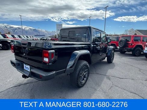 New 2026 Jeep Gladiator Sport AWD/4WD image 1