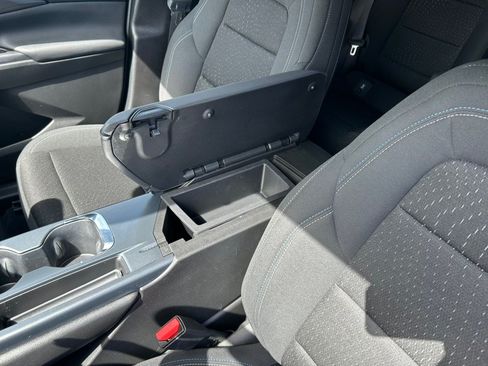 Used 2025 Chevrolet Equinox EV LT FWD image 20