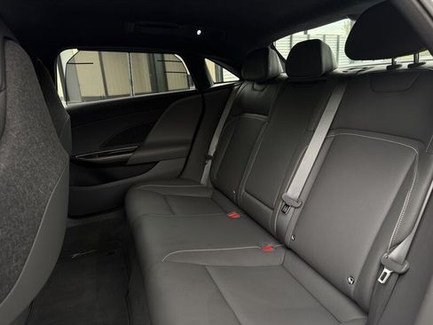 Used 2025 Lucid Air Touring AWD/4WD image 23