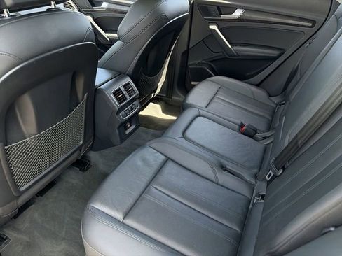 Used 2018 Audi Q5 Prestige w/ Prestige Package image 17
