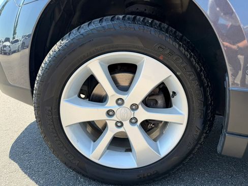 Used 2013 Subaru Outback 2.5i Premium AWD/4WD image 33